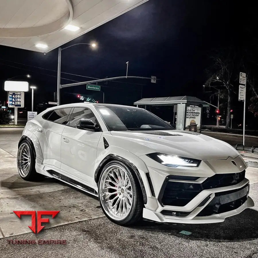 1016 LAMBORGHINI URUS CARBON PARTS + WIDE BODY KIT