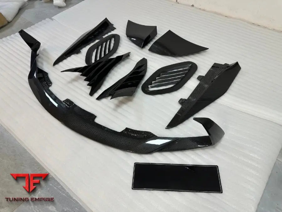 Aston Martin Dbs 770 2023 + Carbon Body Kit