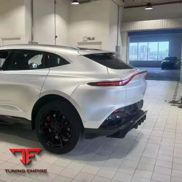 Aston Martin Dbx 2019 + Dry Carbon Rear Bumper