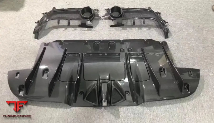 Ferrari 488 Gtb 2015-2020 Dry Carbon Fiber C-Style Body Kit
