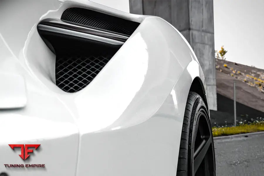 FERRARI 488 GTB & SPYDER DRY CARBON FIBER SIDE AIR INTAKE FINS BSD