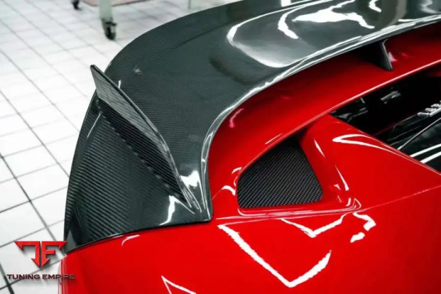 FERRARI F8 DRY CARBON REAR SPOILER