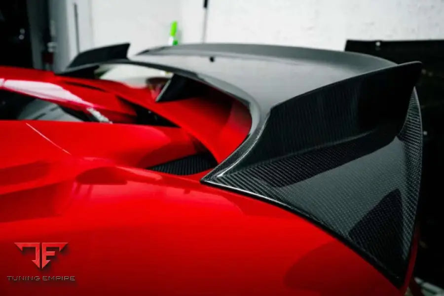 FERRARI F8 DRY CARBON REAR SPOILER