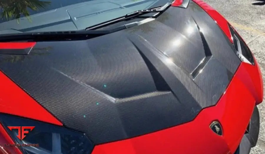 Lamborghini Aventador Dry Carbon Hood