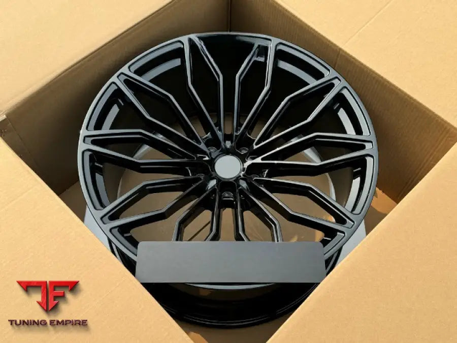 LAMBORGHINI URUS SE 23 INCH FORGED WHEELS