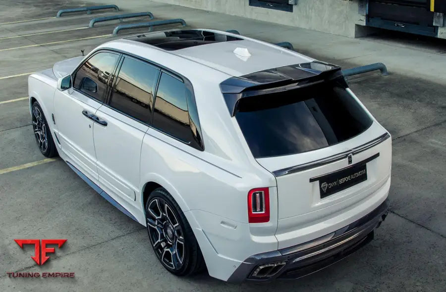 Onyx Rolls-Royce Cullinan